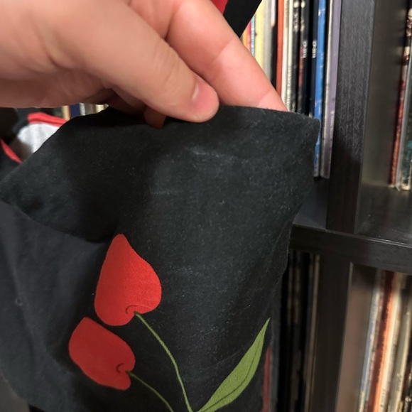 💥 3/$7Cherry Crop Top - Picture 2 of 4